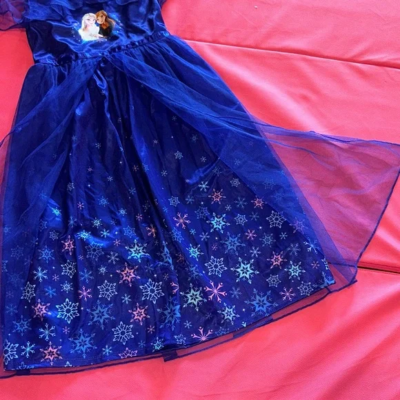 Disney’s FrozenSnowflake Nightgown/Dress Up Dress.  Size 6X. - Picture 4 of 5
